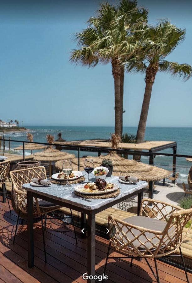Apartment Aguamarina On The Beach Front Málaga Dış mekan fotoğraf